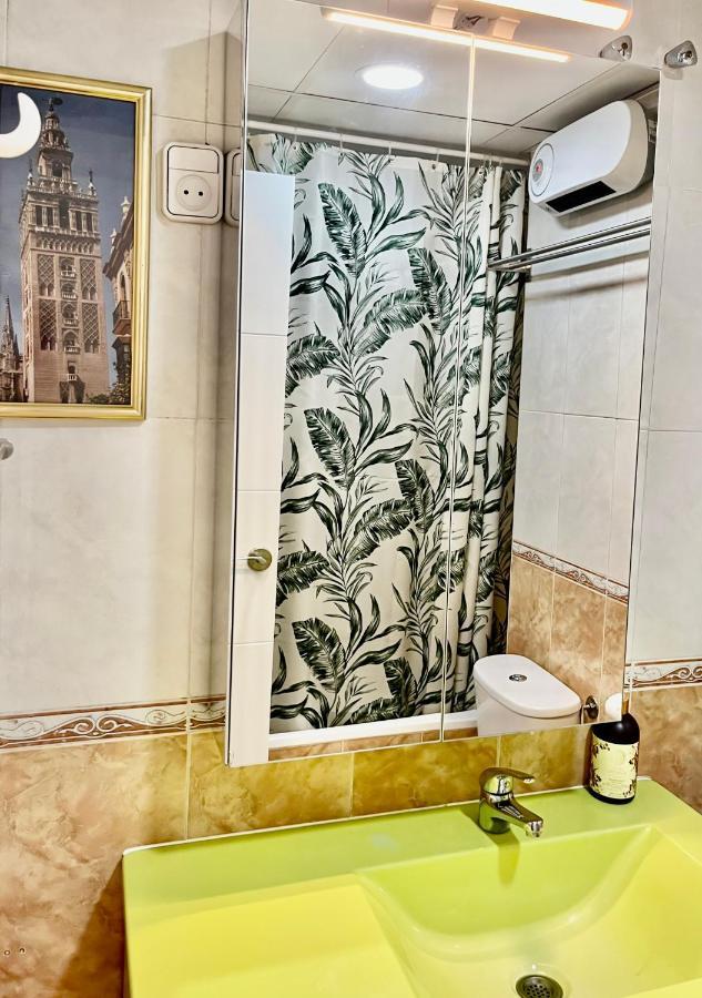 Triana In Hotel 24H Sevilla Eksteriør billede
